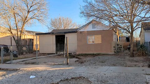 *** SOLD 12/26/23 *** 2 bed 1 bath Fixer Upper House For Sale - $25K Or Best Offer