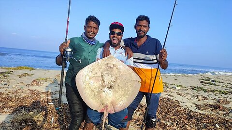 ഭീമൻ തിരണ്ടി പിടിച്ചാലോ❌❌🤬🤬🤬🤬CAUGHT GIANT STINGRAY ON FALSE HOOK WHILE JIG CASTING