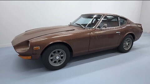 Abandoned Datsun 240Z - Car Restoration (Episode 1)