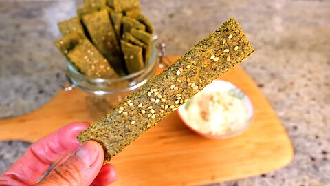 Keto vegan kale crackers | Keto vegan and gluten-free