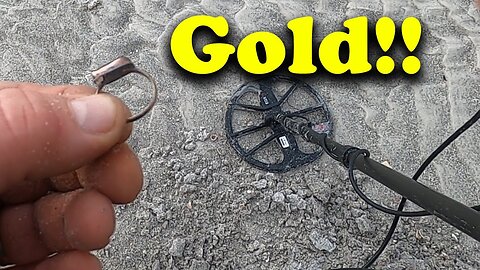 METAL DETECTING FOR GOLD AND SILVER JEWELRY!! Ep5