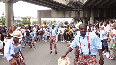 New Orleans Second Line Ole & Nu Style Fellas