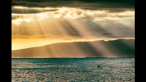 Crepuscular sun rays (angle of rays through clouds) undeniable proof of Flat Earth !!!!