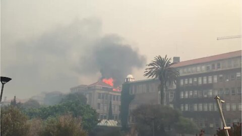 Table Mountain Aerial Cableway suspends operations due to Cape Town fire