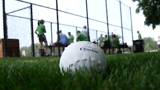 Chicago's 16-Inch Softball Returns To Public Parks After 10 Years