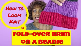 How To Loom Knit A Flat Scarf On A Round Loom - Loom Knitting With ...