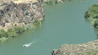 Mountain Home family help save the life of a man drowning in the Snake River