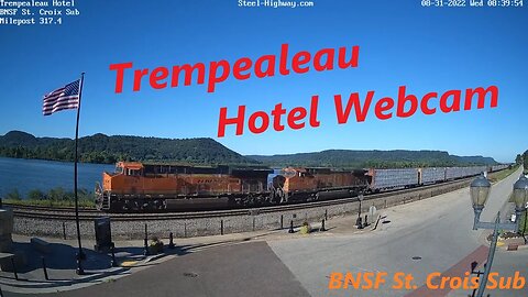 Trempealeau Hotel Live Railcam - Trempealeau, WI #SteelHighway