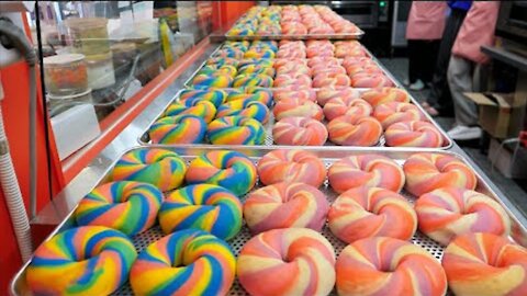 old out if you make it! Colorful rainbow bagels! / korean street food