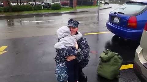 Little Boy Welcomes His Dad Back From The Army