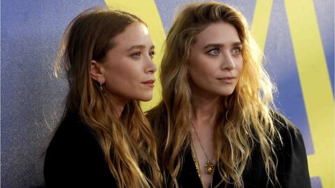 Mary-Kate & Ashley Olsen Wore Matching Dresses At Met Gala