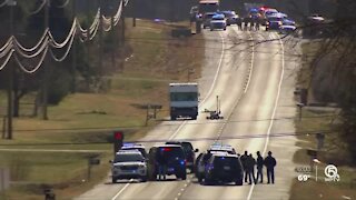 Deputies investigate suspicious truck near Nashville