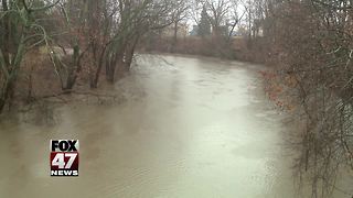 MSU closing roads, lots ahead of flooding