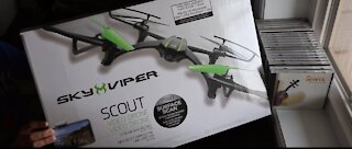 201208 Canada: Sky Viper Scout Drone Unboxing, Sky Viper
