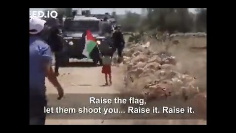 PALESTINIAN PARENT USES HIS CHILD🇰🇼🃏TO GO AGAINST ISREALI SOLDIERS🇮🇱🪖🕍💫