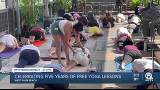 West Palm Beach yoga instructor celebrates 5 years of free lessons