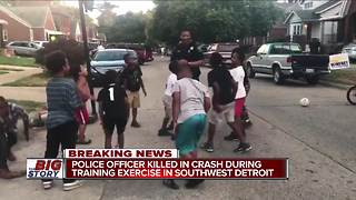 Detroit police officer dies after crash Thursday morning