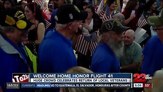 Huge Crowds Welcome Home Honor Flight 41