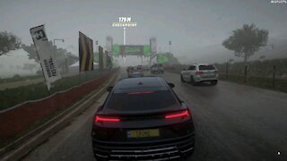 Forza Horizon 5 - Lamborghini SUV