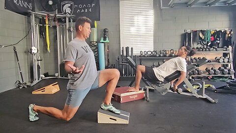 Mobility Monday: (Knees Over Toes Lunge Pulses & Incline Pronation-Supination Curls)