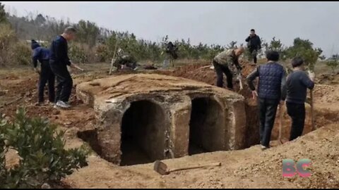 Ming Dynasty mural tomb found in central China’s Hunan