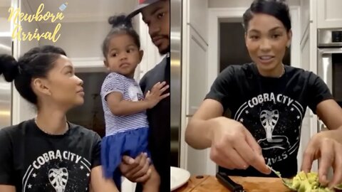 Chanel Iman Cooks Chicken Fajitas For NFL Hubby Sterling Shepard! 👩🏽‍🍳