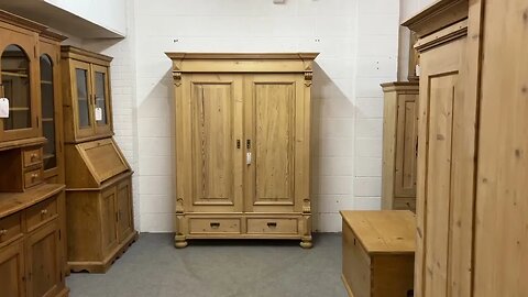 Large Double Antique Pine Wardrobe With Bottom Drawers (Dismantles) (Y4800G) @PinefindersCoUk