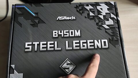 ASRock Steel Legend B450M (unboxing)