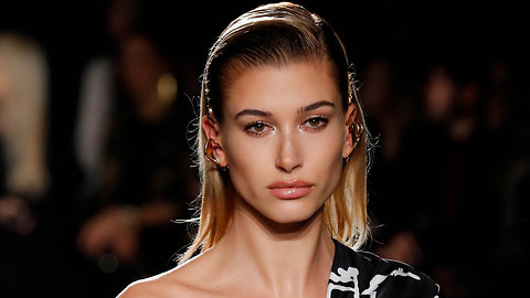 Hailey Baldwin Stuns Versace Runway At 1st Appearance on Catwalk Since Marrying Justin Bieber