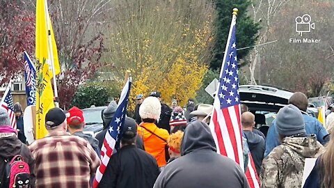 Oregonians Rally at OSHA Directors home