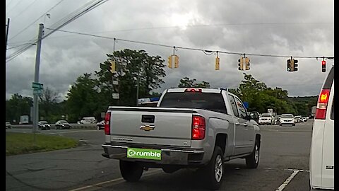 Inattentive driver causes multiple red light runners
