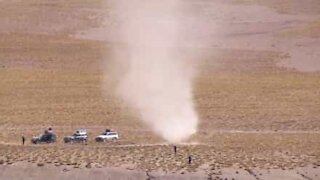 Un vortice di polvere gigante in Bolivia