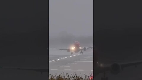 ⚠️737 pushed by crosswind