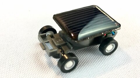 World's Smallest Solar Powered Car Toy Review