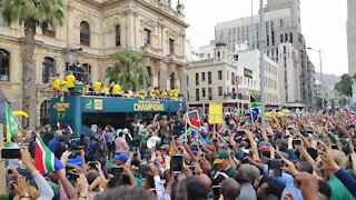 SOUTH AFRICA - Cape Town - Springbok Trophy Tour (Video) (h2J)