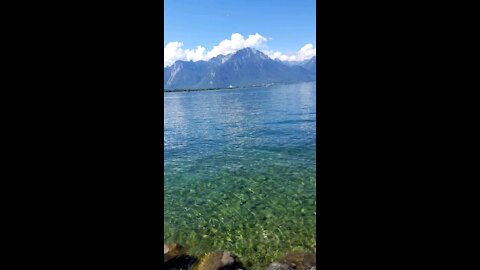 Water and mountains in Switzerland