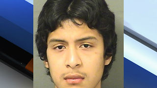 FAU police: Man taped women in on campus bathroom