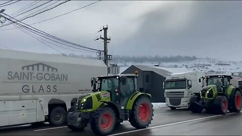 In Romania, Bulgaria farmers protest against the import of cheap Ukrainian grain, block borders
