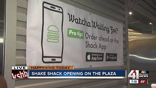 Shake Shack opens on the Plaza today