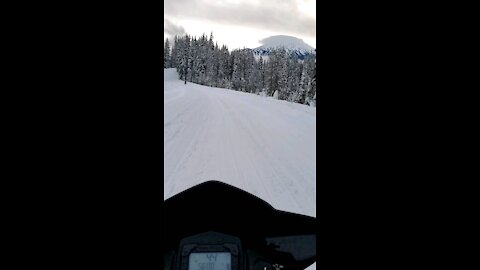 Snowmobiling in Oregon