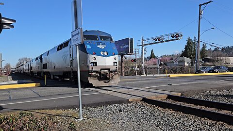Amtrak is still using their older main locomotives often (Kent, WA 3/8/2024 with newer camera)