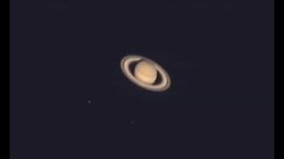 Astronom tager klare billeder af Saturn fra sit hus