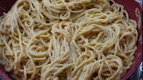 How to Make Creamy Garlic Pasta with Grilled Chicken