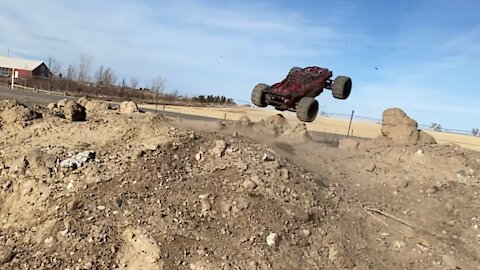 Traxxas Rustler Bashing