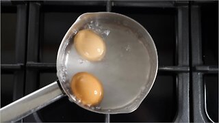 This incredible trick for cracking eggs will change your life