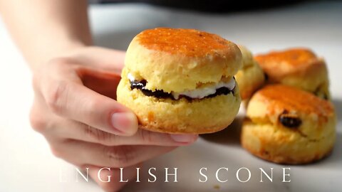 英女皇最愛茶點 英式鬆餅 司康食譜 ┃Raisin English Scones