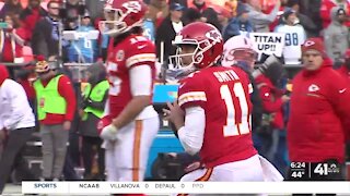 Former Chiefs QB Alex Smith leads Washington to playoffs