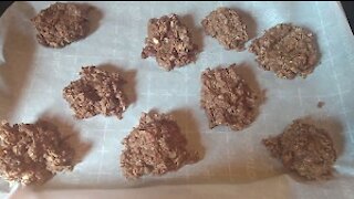 KETO No-Bake Chocolate Oatmeal Cookies