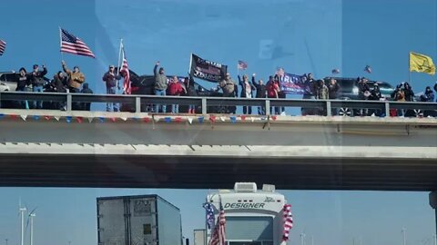 USA Freedom Convoy The People’s Convoy Rolling Through Texas Oklahoma With Huge Crowds Supporting!