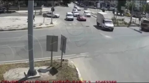 MAN CHEATS DEATH AS VAN CRASHES INTO HIS CAR FULL VIDEO link in description